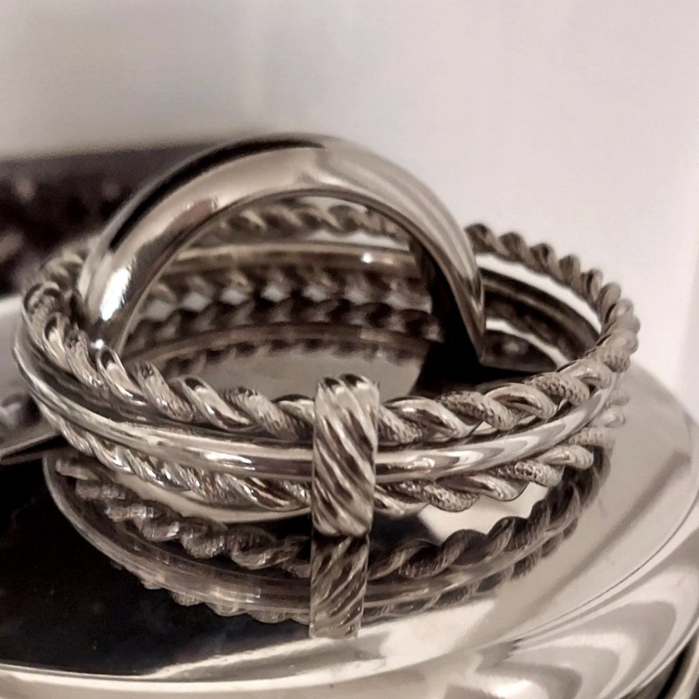 Silver trio bangle